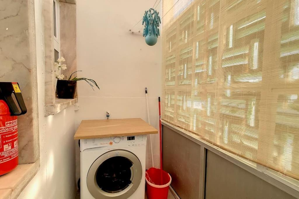 Cozy One Bedroom Apartment Lisbon Luaran gambar